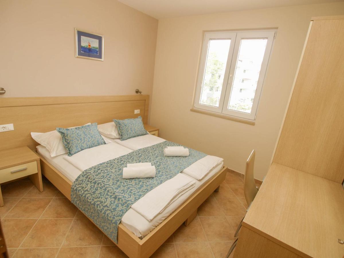 Apartments Villa Bondi Makarska Esterno foto