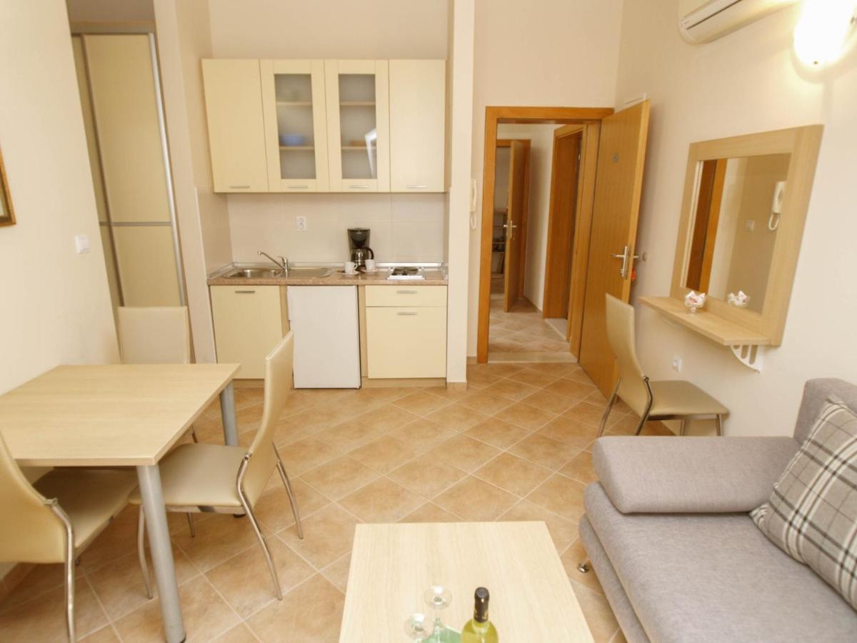 Apartments Villa Bondi Makarska Esterno foto