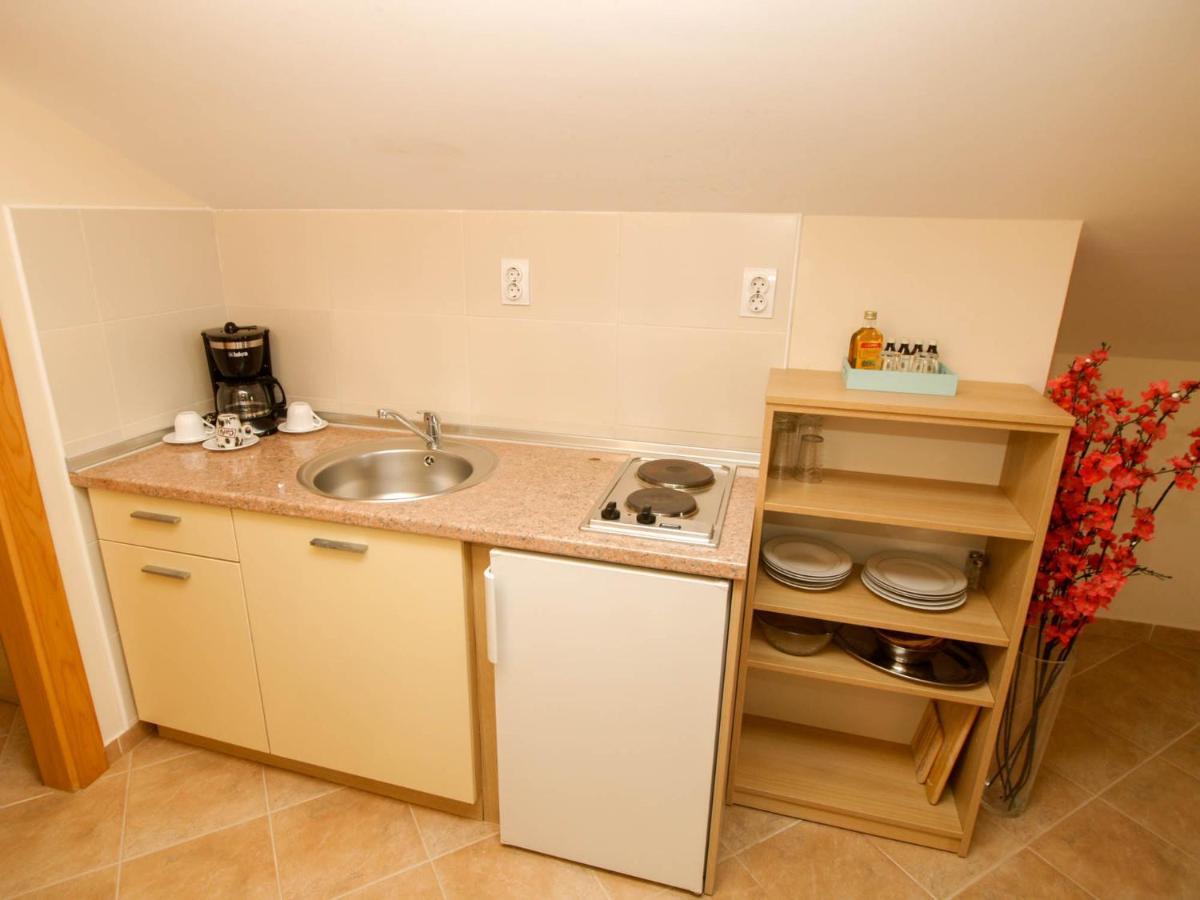 Apartments Villa Bondi Makarska Esterno foto