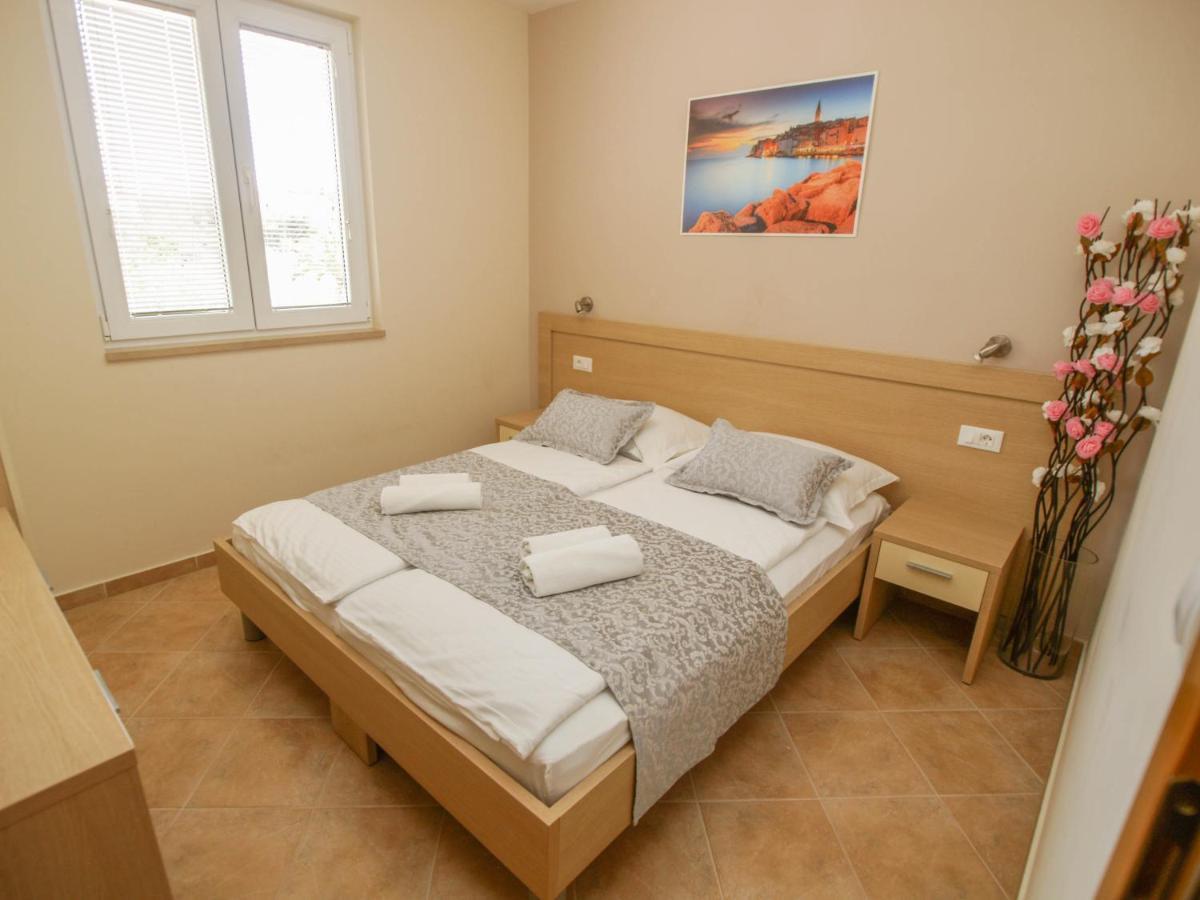 Apartments Villa Bondi Makarska Esterno foto