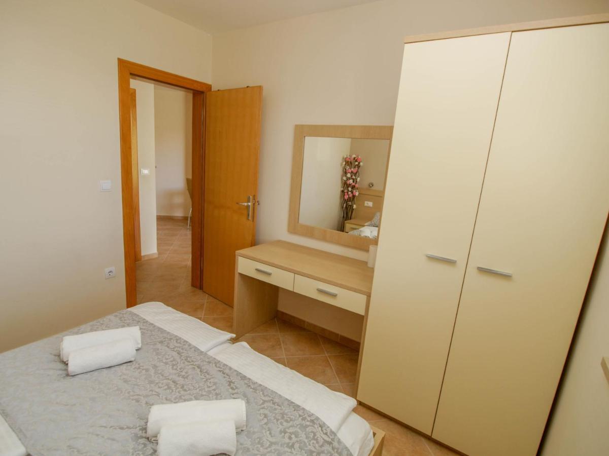 Apartments Villa Bondi Makarska Esterno foto