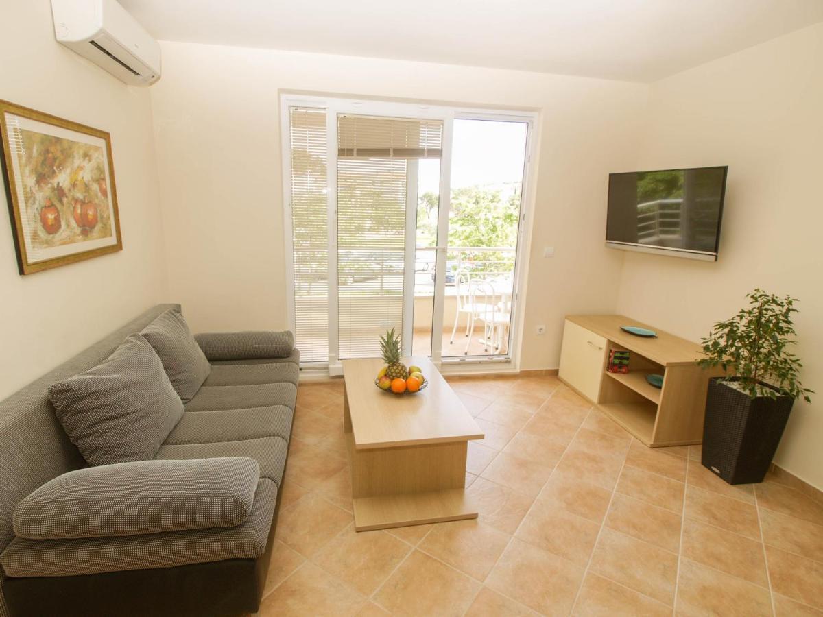 Apartments Villa Bondi Makarska Esterno foto