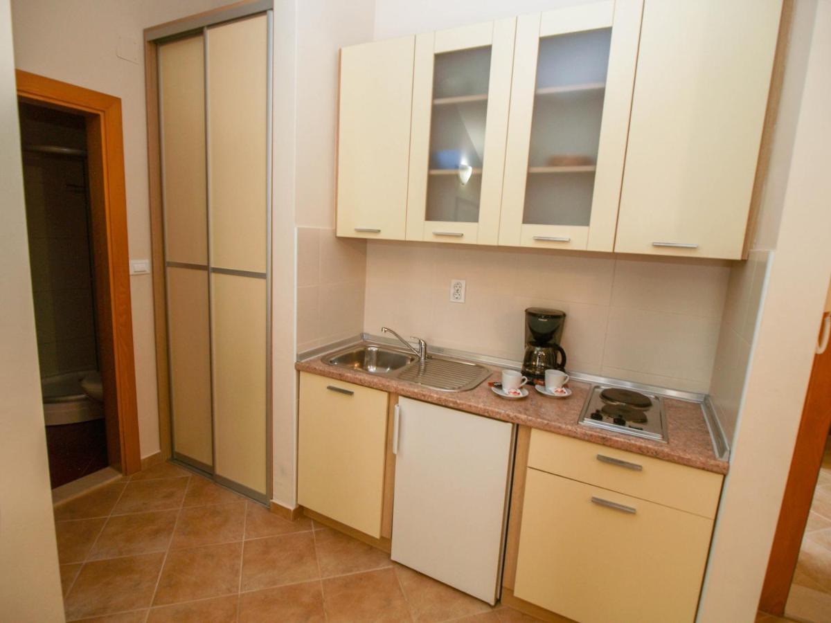 Apartments Villa Bondi Makarska Esterno foto