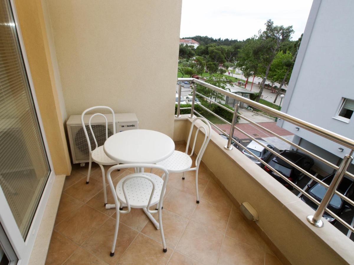 Apartments Villa Bondi Makarska Esterno foto