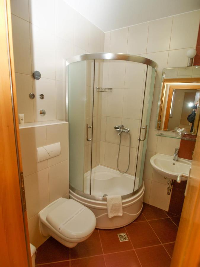 Apartments Villa Bondi Makarska Esterno foto