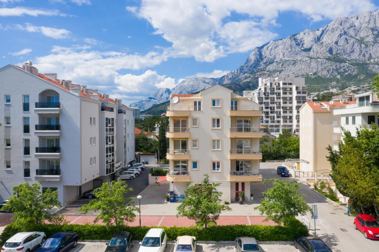Apartments Villa Bondi Makarska Esterno foto